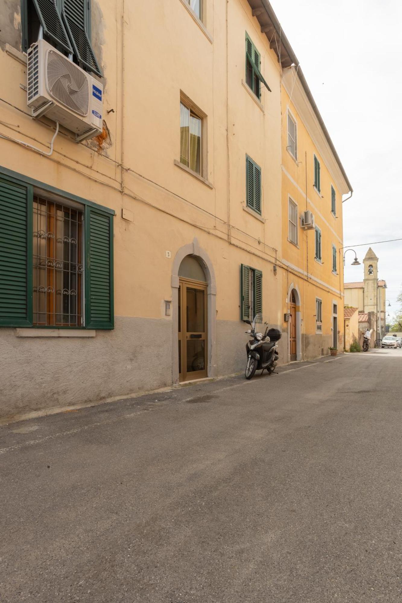 L'Originario Salviano Family Apartment Livorno Exterior photo