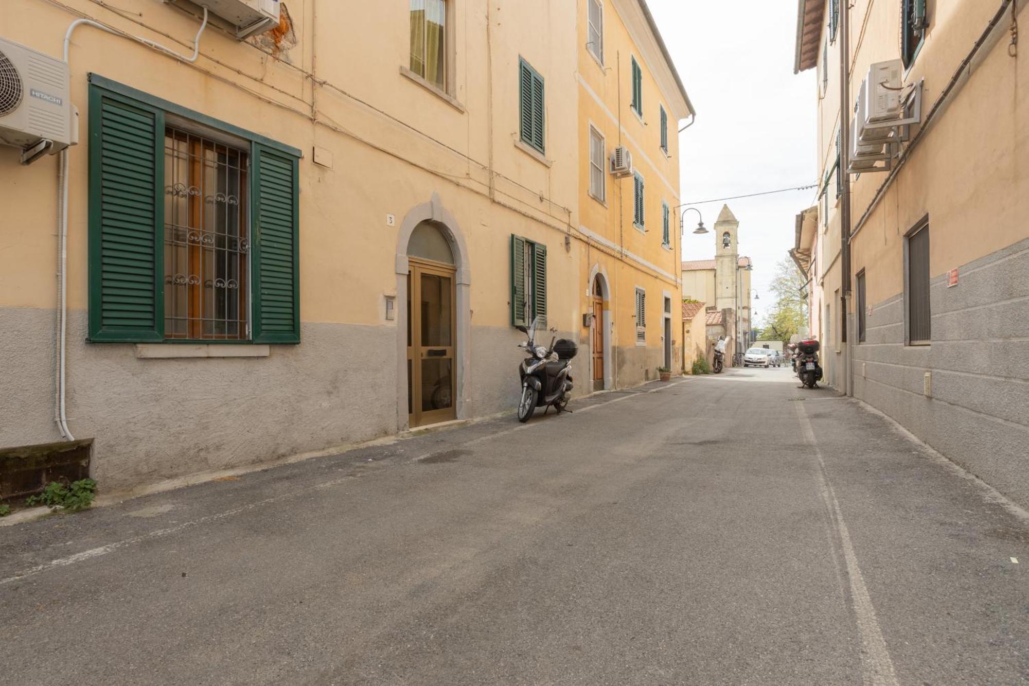 L'Originario Salviano Family Apartment Livorno Exterior photo